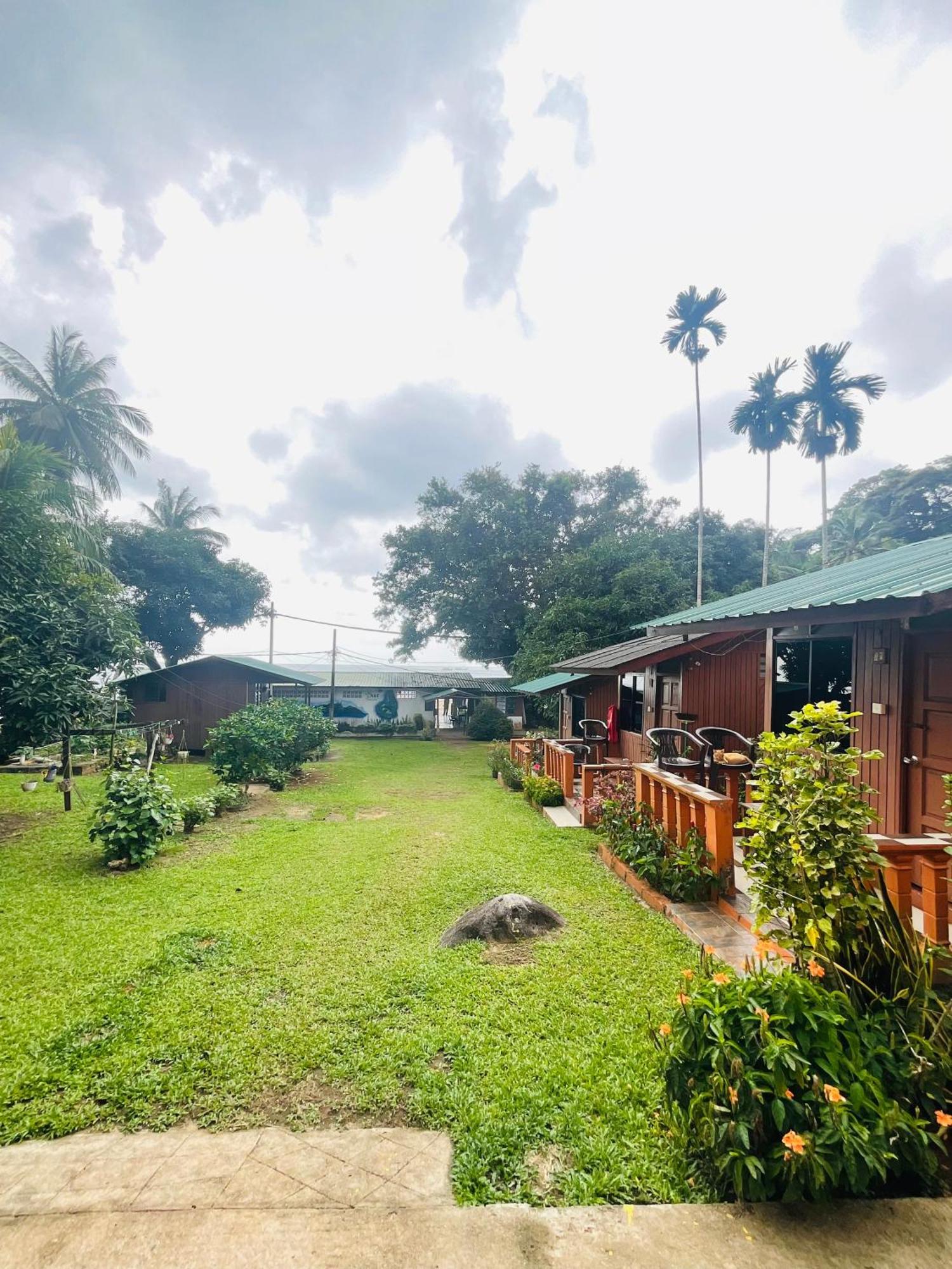 Abc Chalet Tioman Kampong Ayer Batang Bagian luar foto